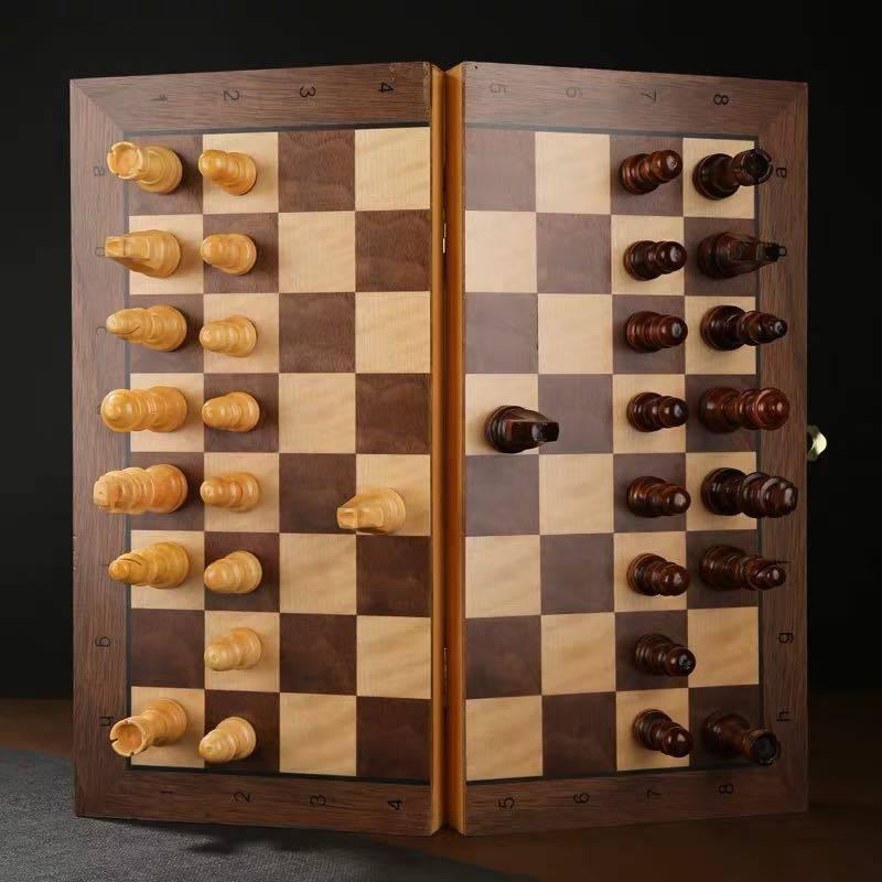 ドイツ製 手作り 木製 折畳み ドイツのアンティーク店で購入♪ チェス