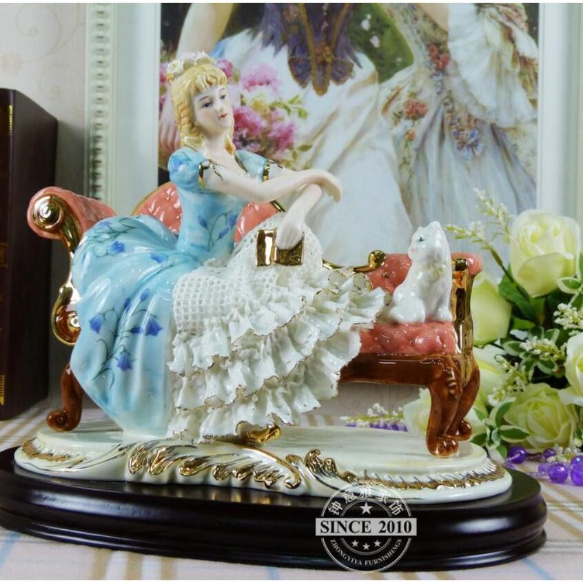 アウトレット】陶磁器人形 フラワー マンスリードール（2種選択