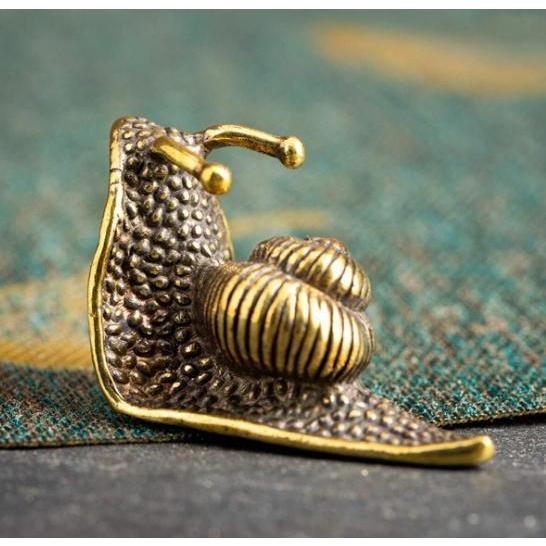 置物オブジェ】カタツムリ 真鍮製 開運 金運 風水 アンティーク