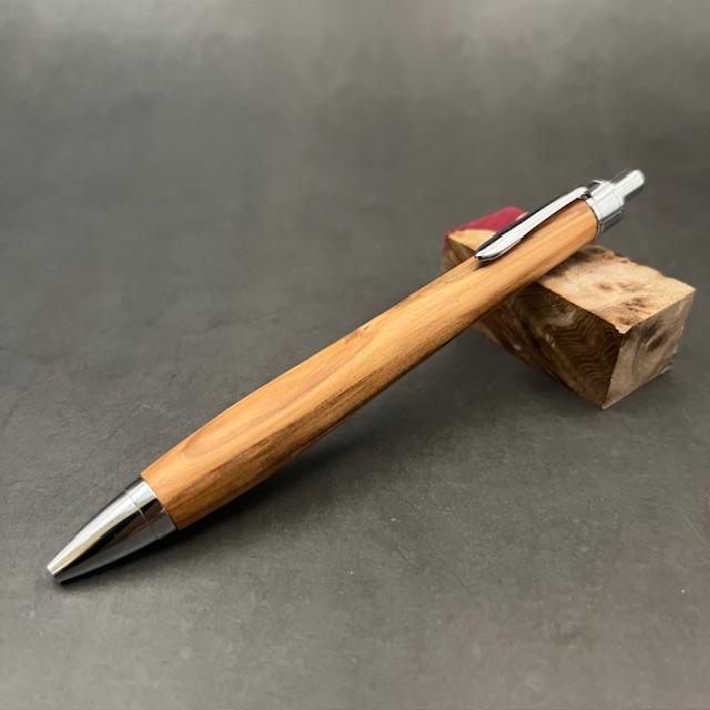 やまだ工房木軸ボールペン G2規格 吉野杉軸 吉野杉瘤杢手作り