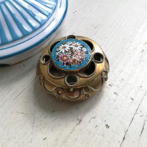 ホーロー クローバーのサボンラック ドイツアンティーク : BAU