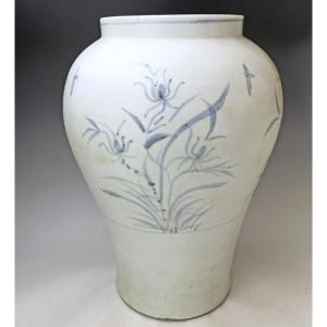 李朝 青花窓絵草花文面取壺 全高約29cm 韓国 朝鮮 希少 花瓶 白磁 染付