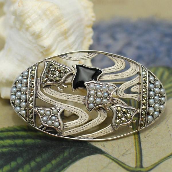 碌山 シードパール 千鳥 ブローチ 燻し銀のシックな輝き 和の