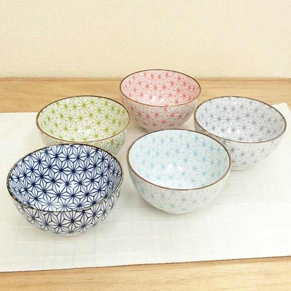 白と青の模様の茶碗5個セット