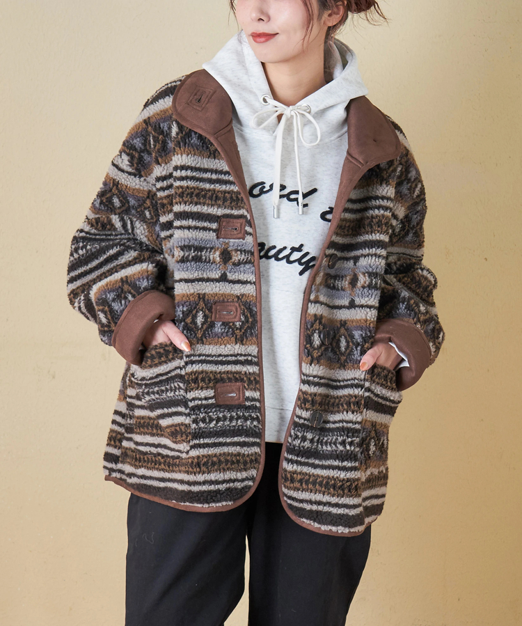 WEB限定 evo. (エボ) 総柄ボア × フェイクスウェード スタンドカラー