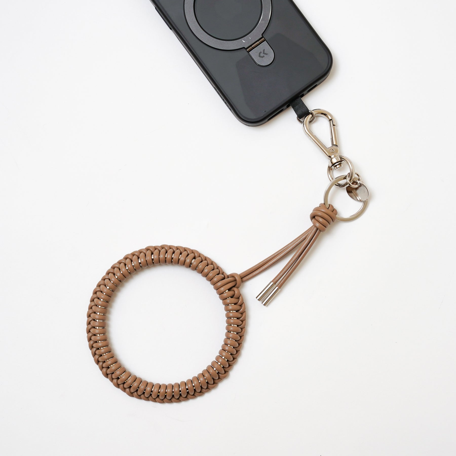 CRISTY KNOT WRIST CIRCLE CHARM / RAPTO JP | Leather Wrist Strap