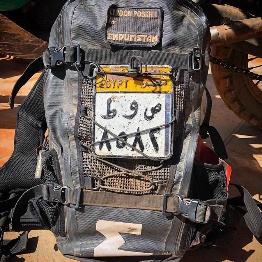 返品無料】エンデュリスタン【防水】ハリケーン バックパック 25L