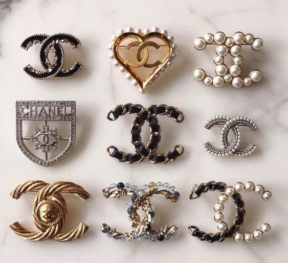 CHANEL ブローチ