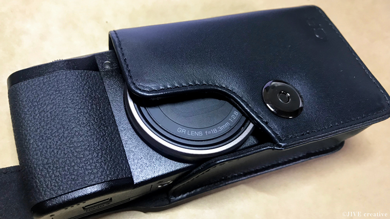GRIII】GRIII用のソフトケース『RICOH GC-9』は体ひとつで出かけたい