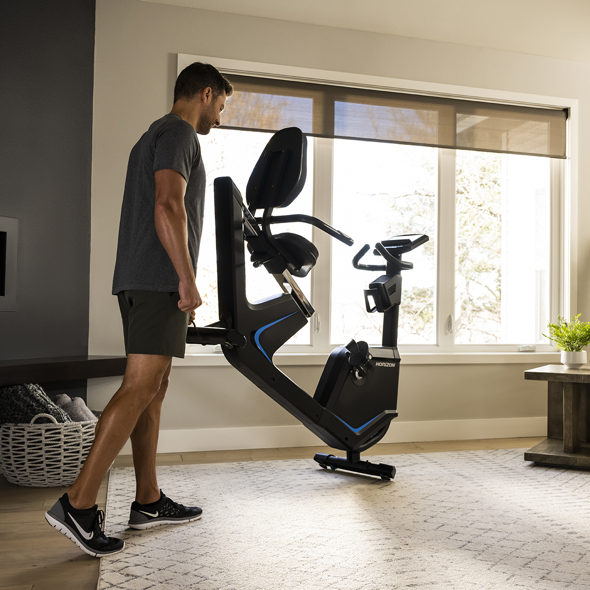 リカンベントバイク 5.0R | ジョンソンヘルステックジャパン