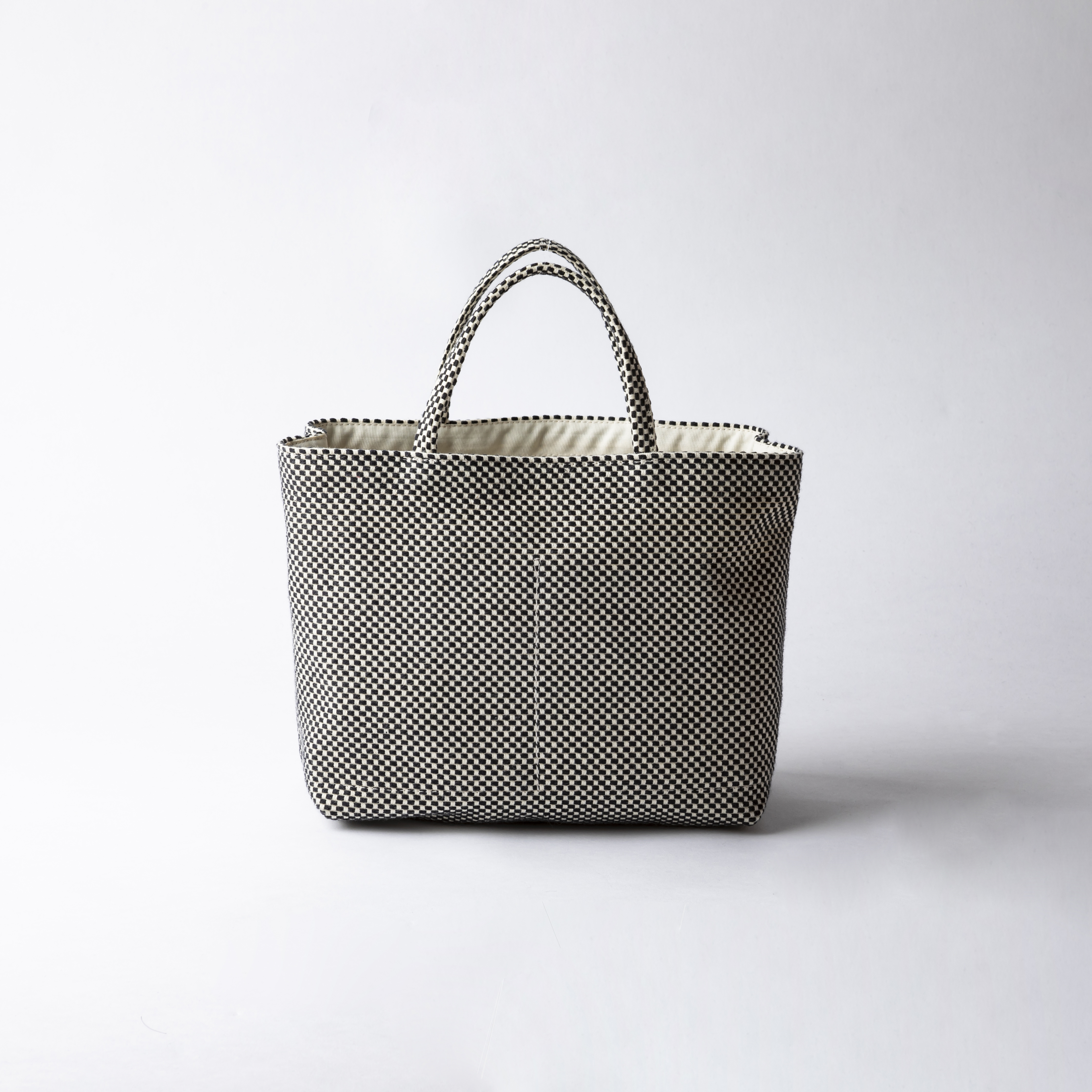 sasicco ツインバッグ 白と黒の市松 | 三河木綿 刺子織 | タネイ