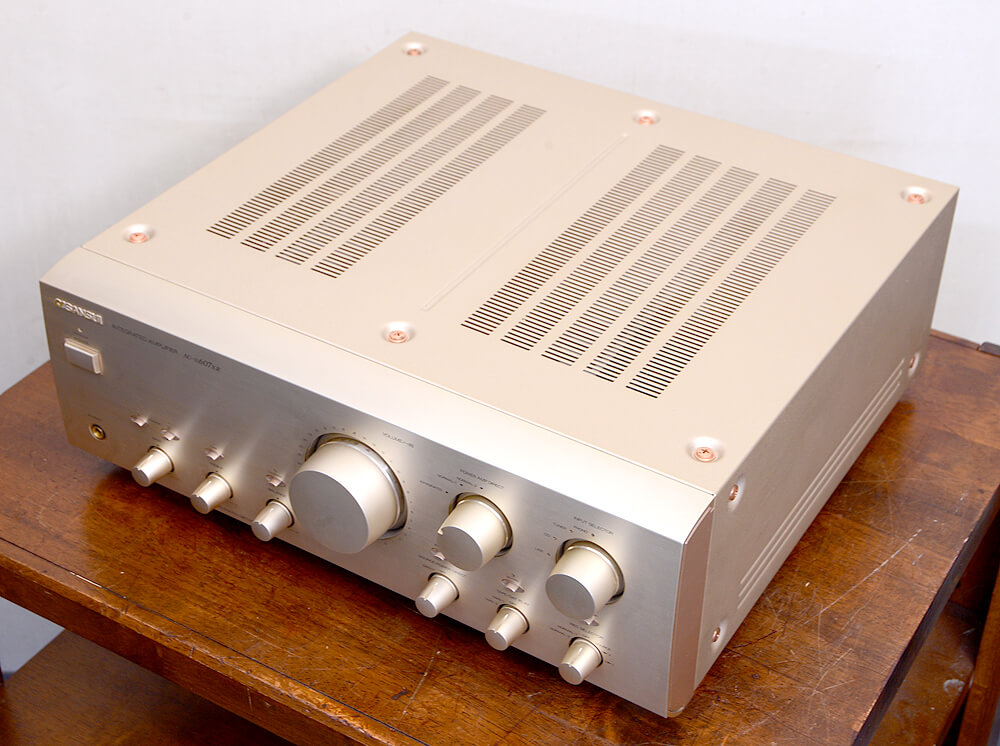 SANSUI AU-α607XR プリメインアンプ / 札幌の中古オーディオ・レコード