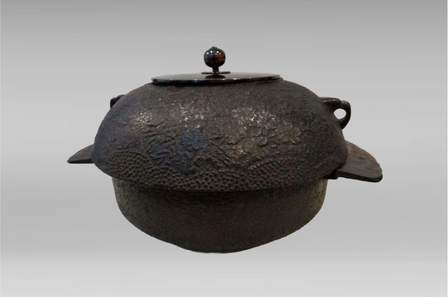 半額 骨董 茶釜 鉄製 茶道具 茶道具『 菊池正直 (きくちまさなお) 和鉄