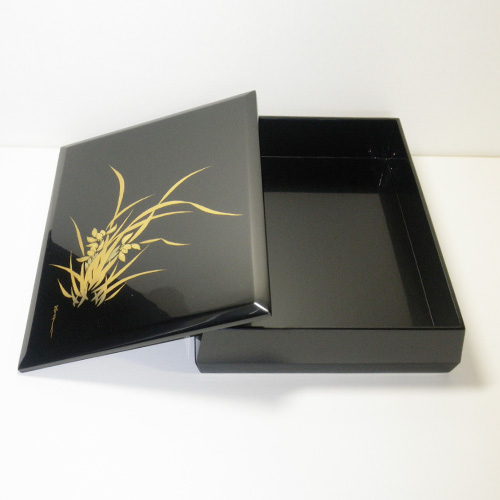 輪島塗 文箱(文庫) -蘭の沈金仕上げ- [内外面とも黒色]｜輪島市の