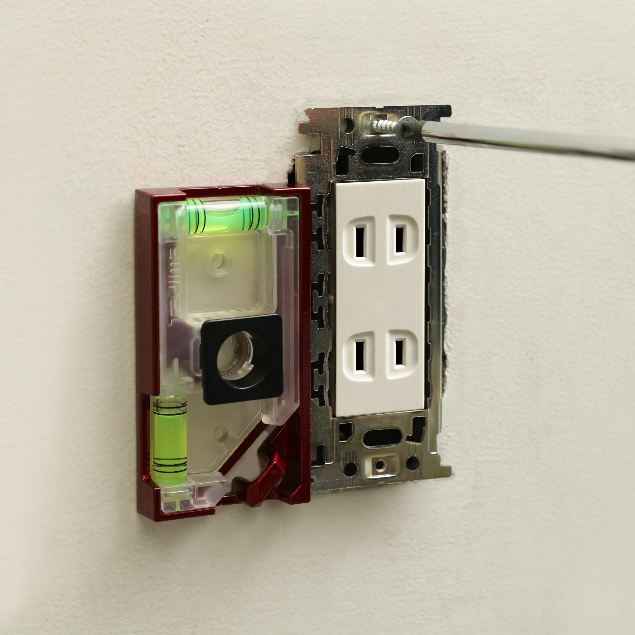 タジマ セフ電工レベル93 クリア