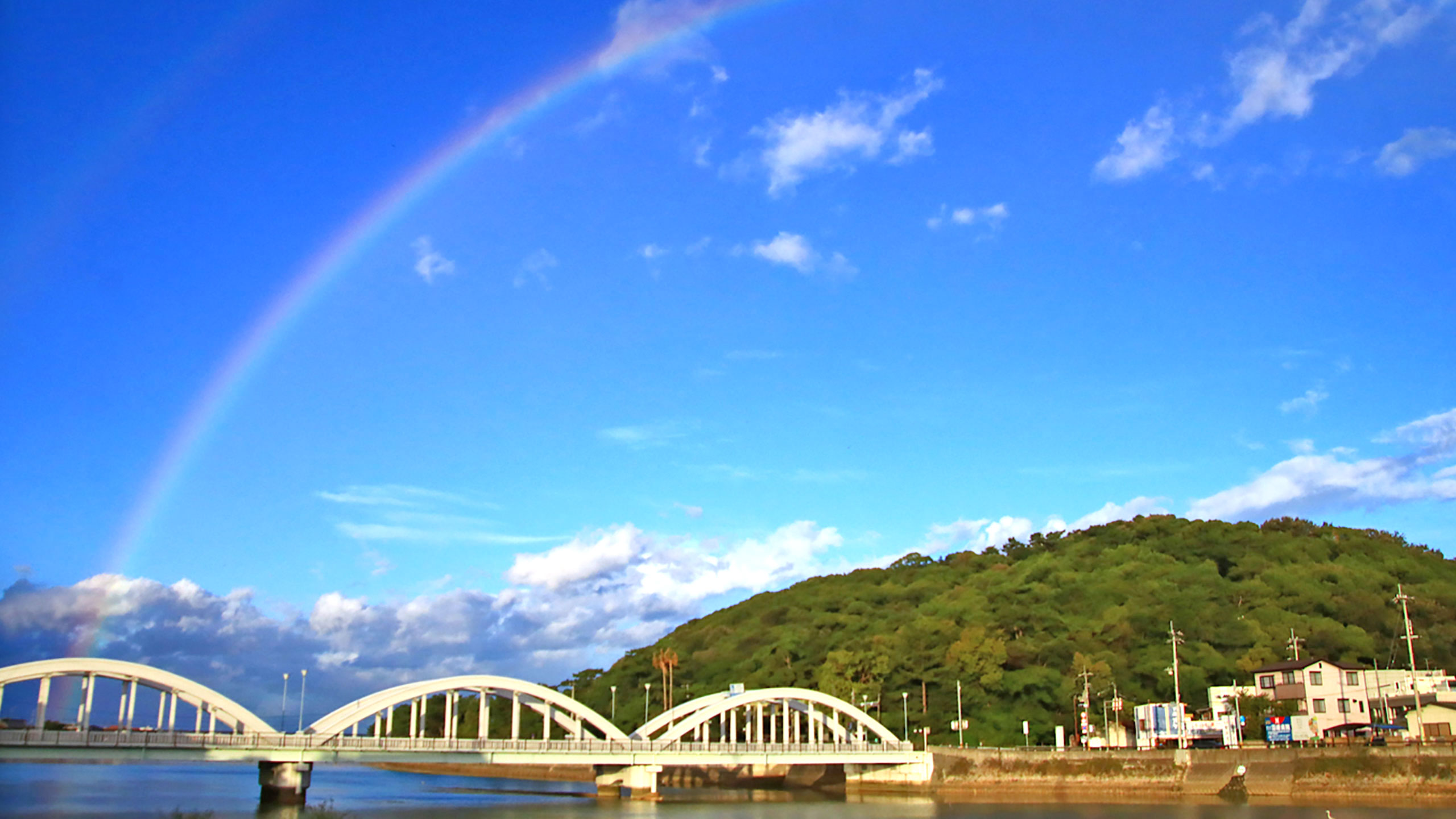 三架橋｜日本百名橋にも選ばれている、市内で一番美しい橋 - 観音寺市