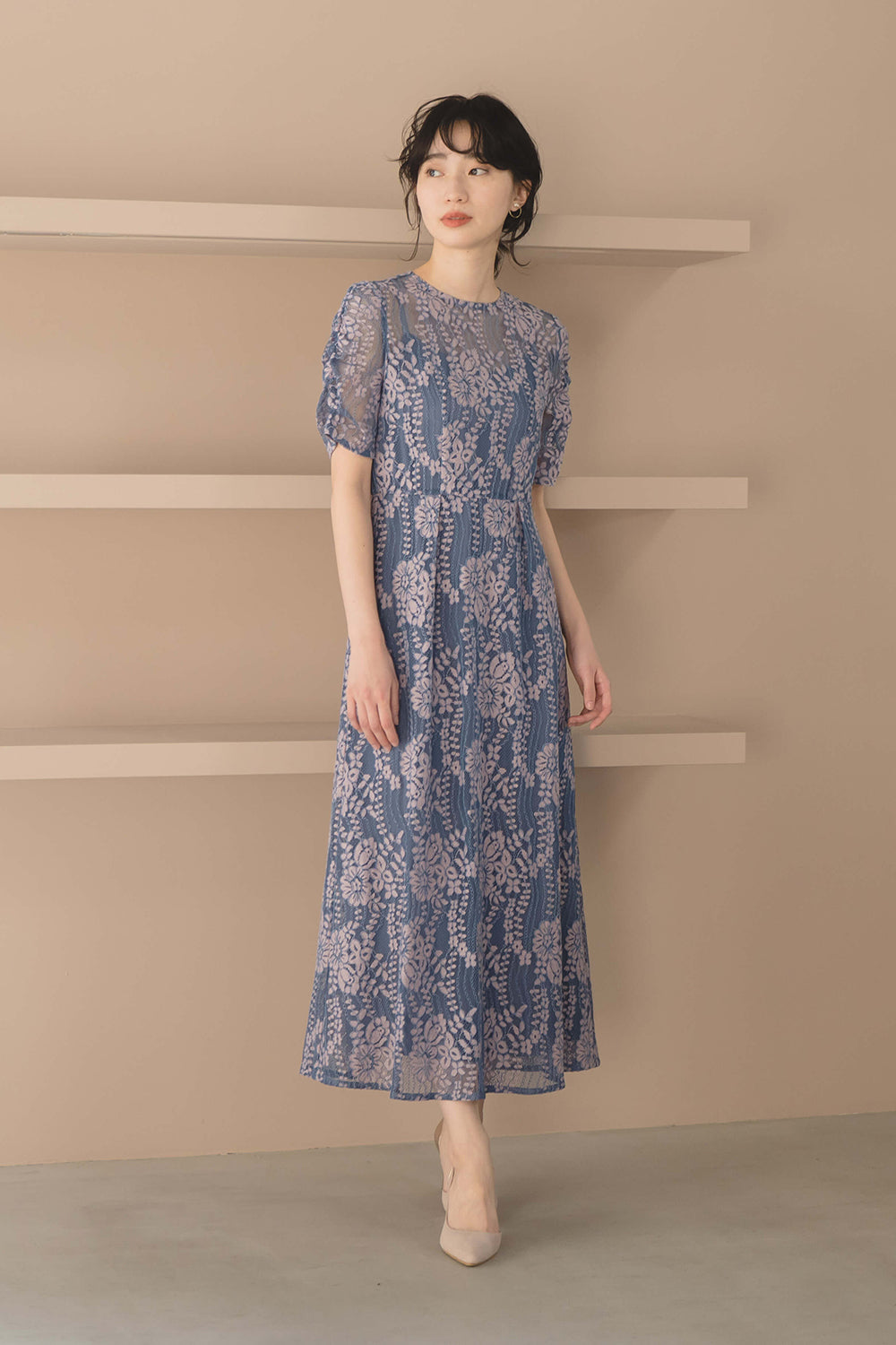 アトリエgg セゾンブルーエプロンドレス サイズ1hブルー×ピンクの配色