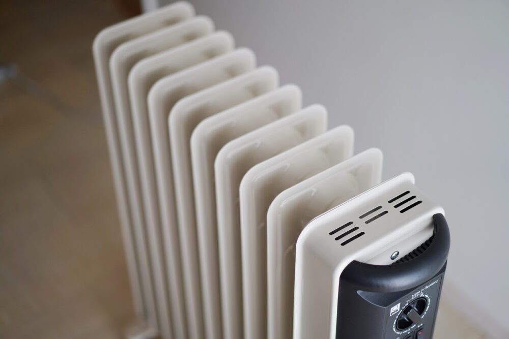 レビュー】DBKのオイルヒーターは暖かい？電気代・口コミは