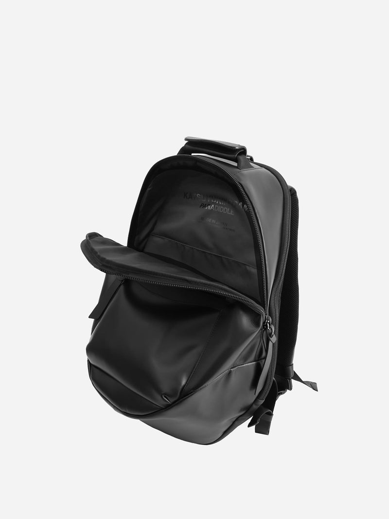 PACK-4 leather backpack (for 16inch pc) ビジネスシーンにも合わせ