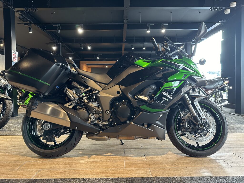 特別仕様車「Ninja 1000SX PLAZA EDITION」が発表になりました