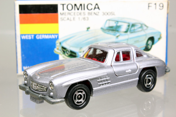 トミカ カーグラフィック20周年限定 メルセデスベンツ300SL ミニカー