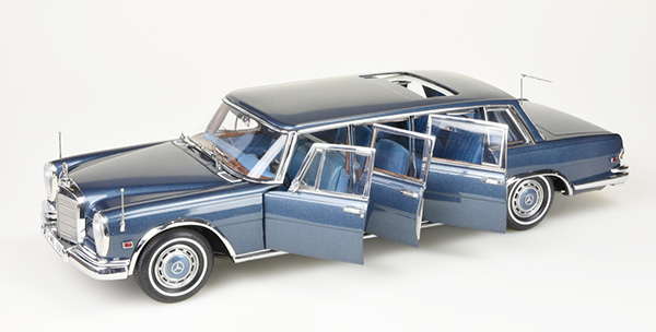 ミニカーショップ ケンボックス 1/12・1/18スケール☆M218☆メルセデス