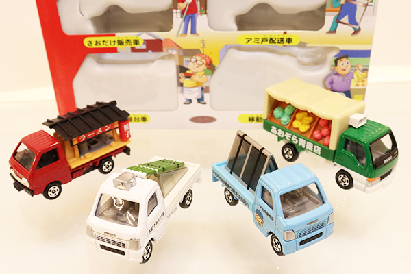 ミニカーショップ ケンボックス トミカギフトセットどこか懐かしい街で