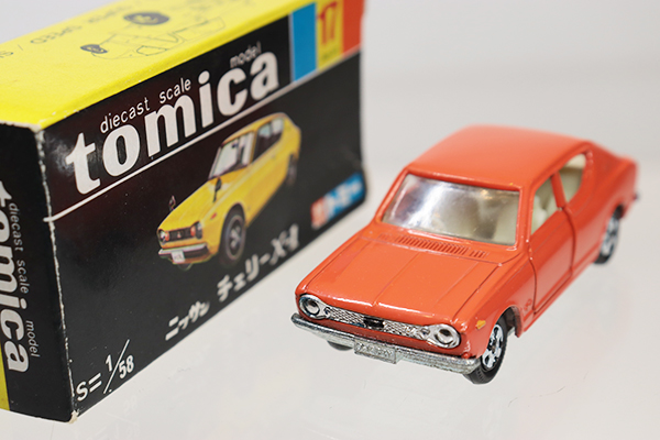 ミニカーショップ ケンボックス トミカ 黒箱☆17-1-1☆日産チェリー X