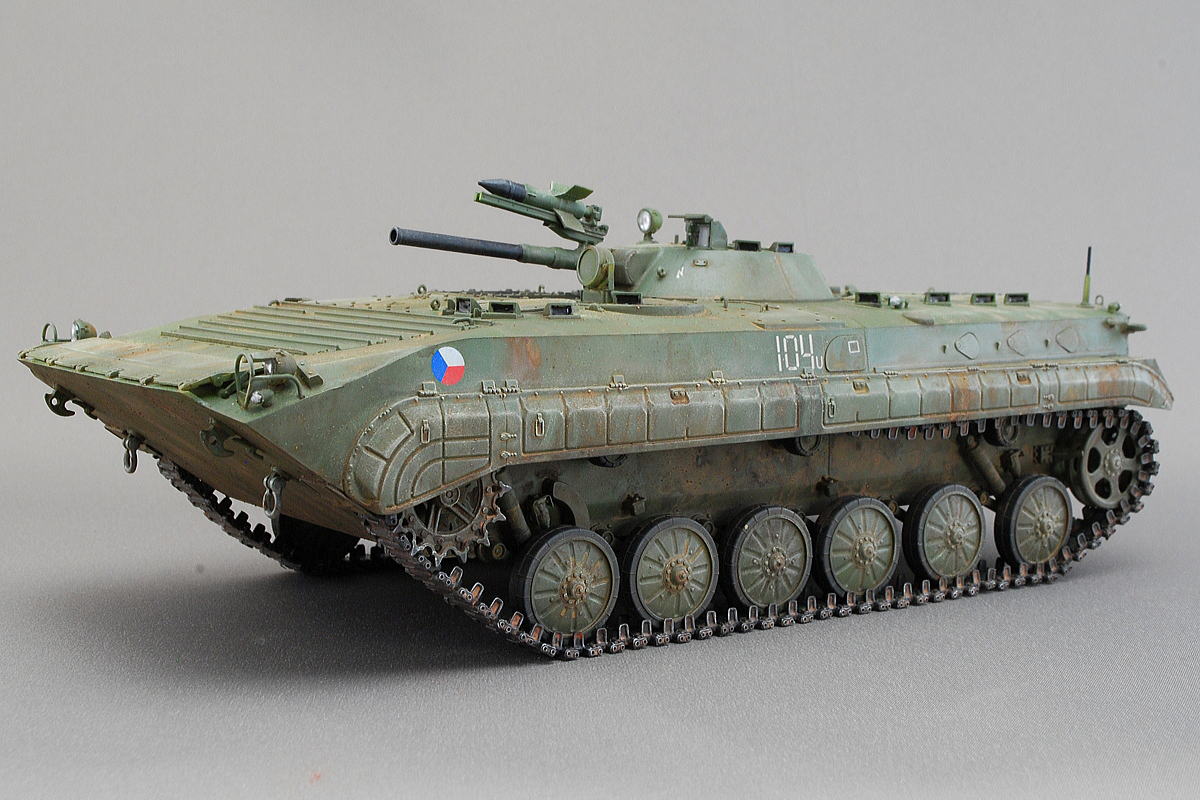 BMP-1 ロシア軍歩兵戦闘車 トランペッター 1/35 組立と塗装・製作記