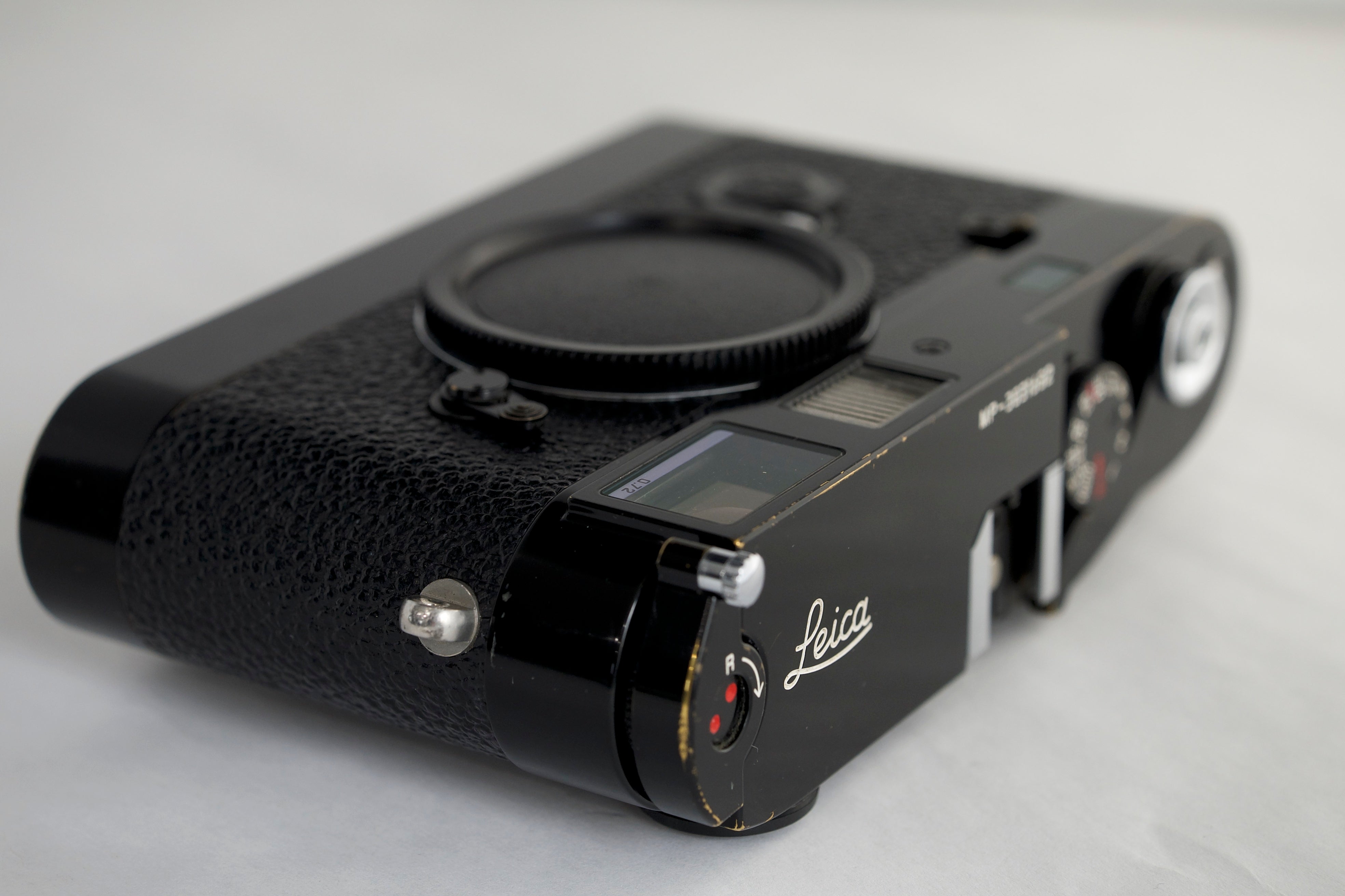 Pre-Owned Signed Original Leica MP 0.72 Black w/Vit – Ken Hansen