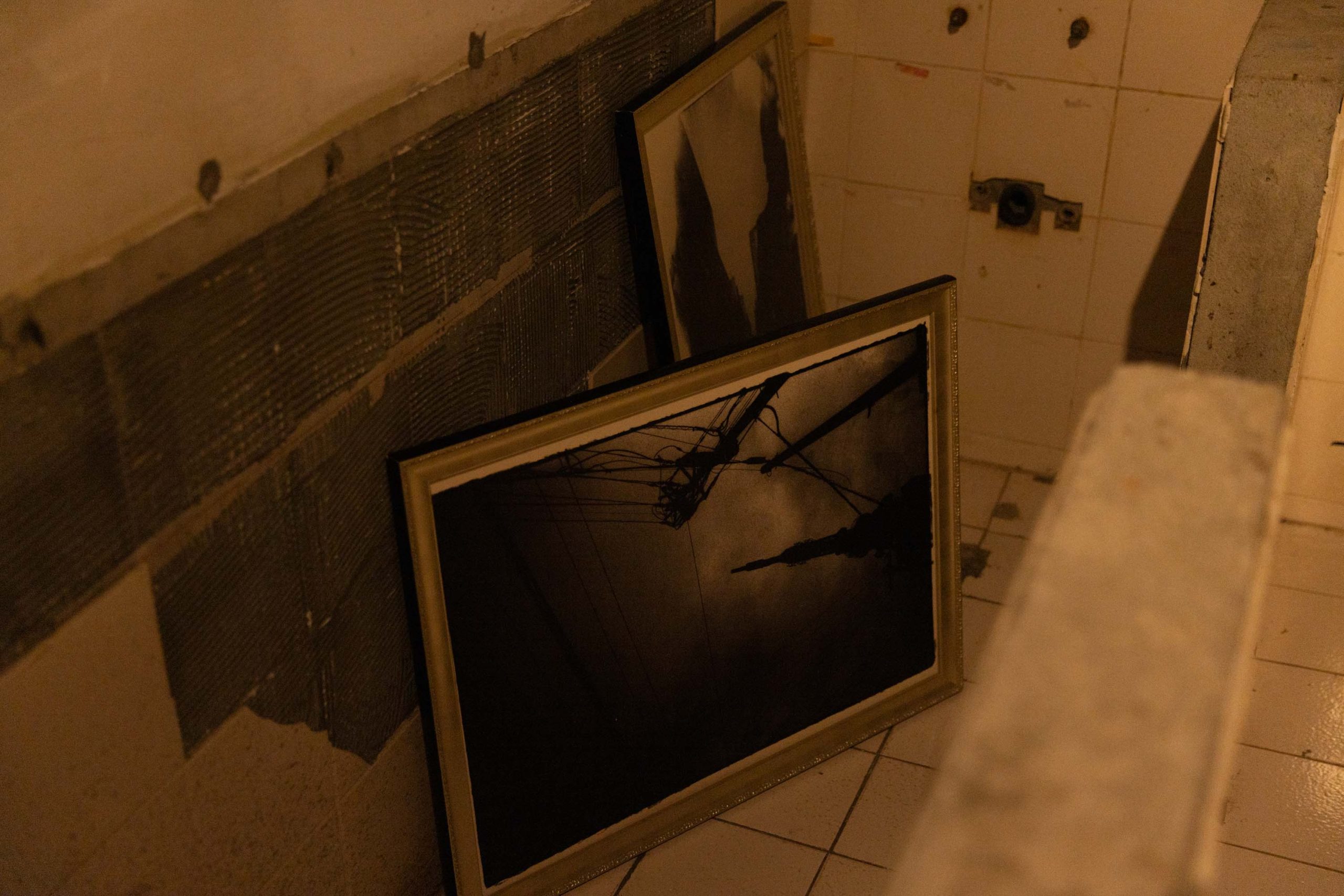 探索虛實之間的邊界/ 走進寫真館Gelatin X 有村⻯太朗「幽園地/ yûenti