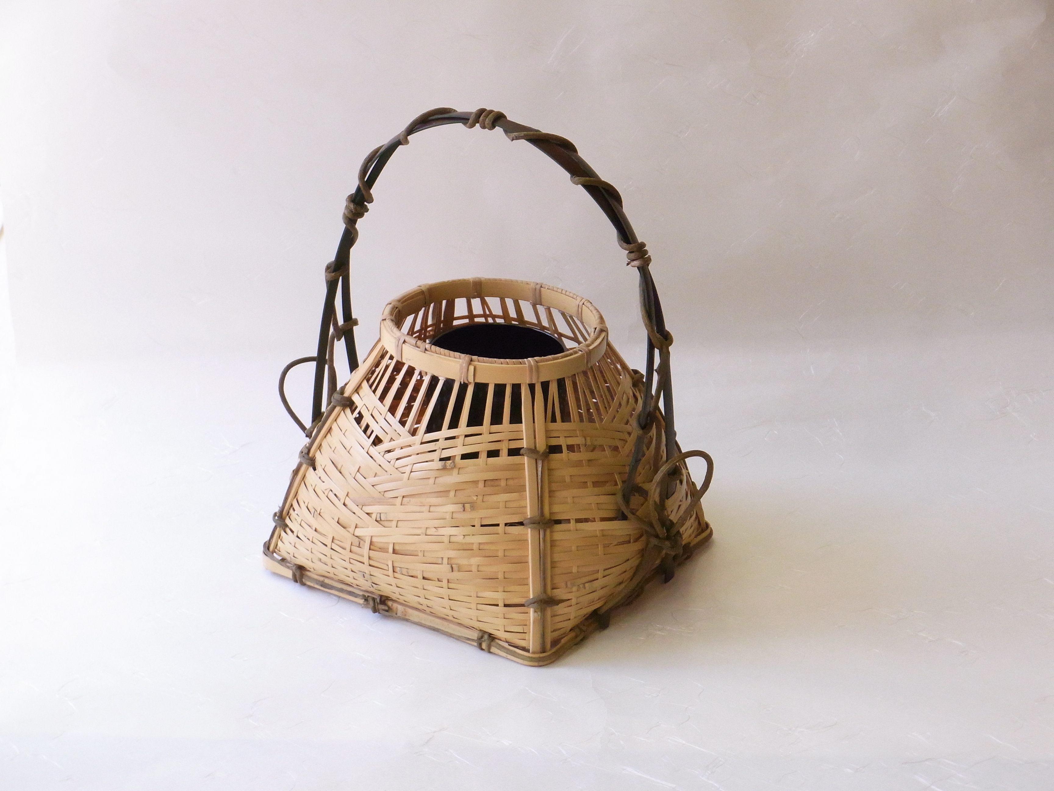 小林漆陶 映える器ギャラリー 岐阜市| 日本一の漆陶器 茶道具の品揃え