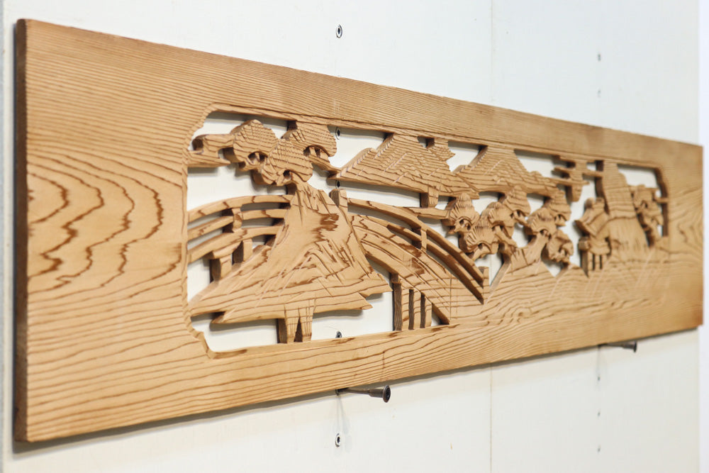 趣きある和の情景が描かれた彫刻欄間素材 E8870 在庫1枚 – 古福庵