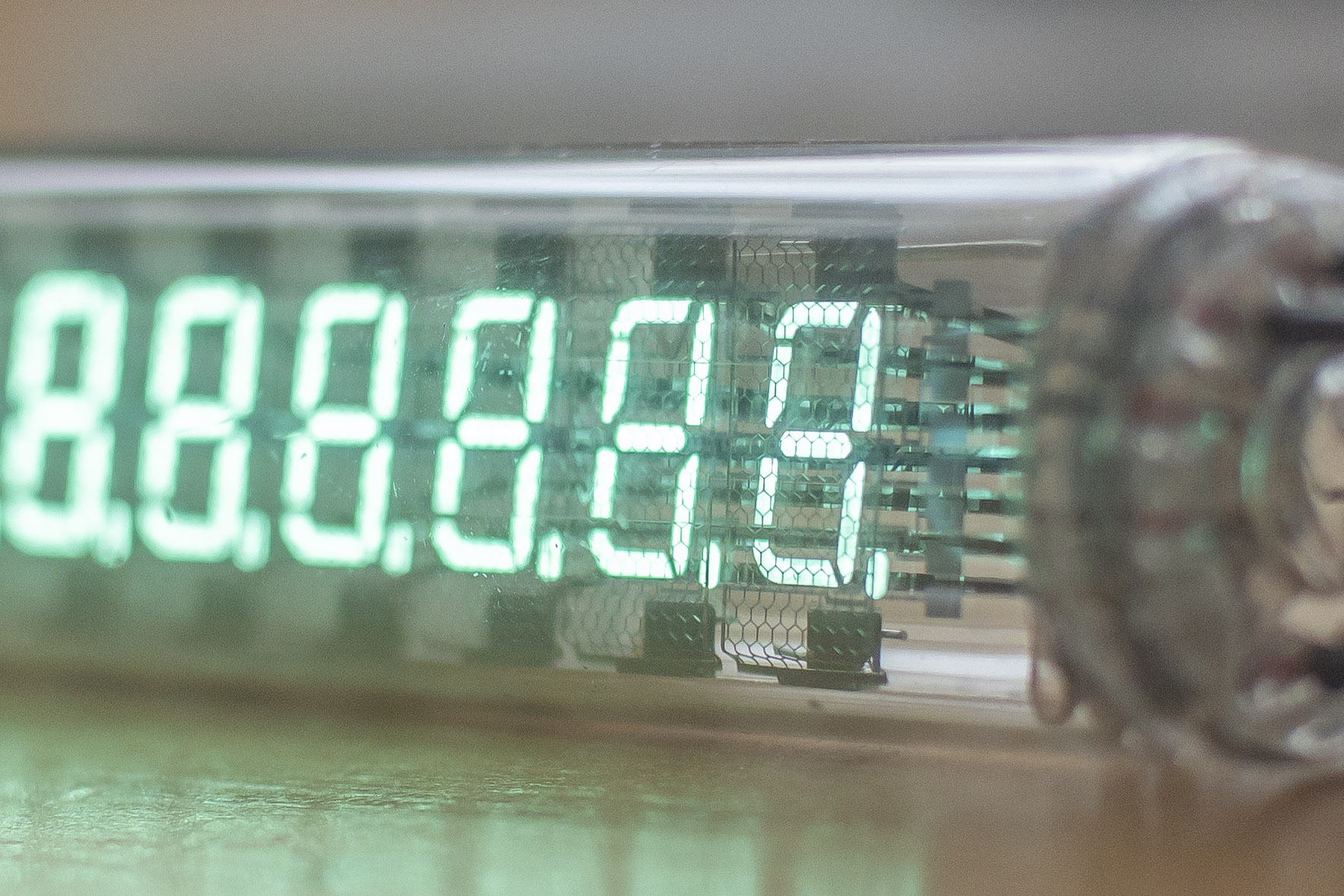 透明で美しいVFD表示管IV-27Mを光らせてみました | kohacraftのblog