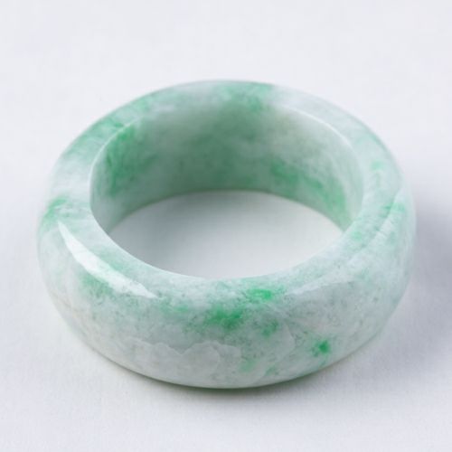 17号・艶良し】（高品質濃緑色ヒスイ）糸魚川天然翡翠指輪 | 糸魚川
