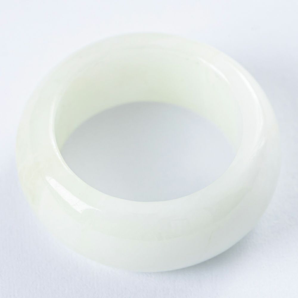 9号・透明感良し・艶美麗】（高品質白色ヒスイ）糸魚川天然翡翠指輪