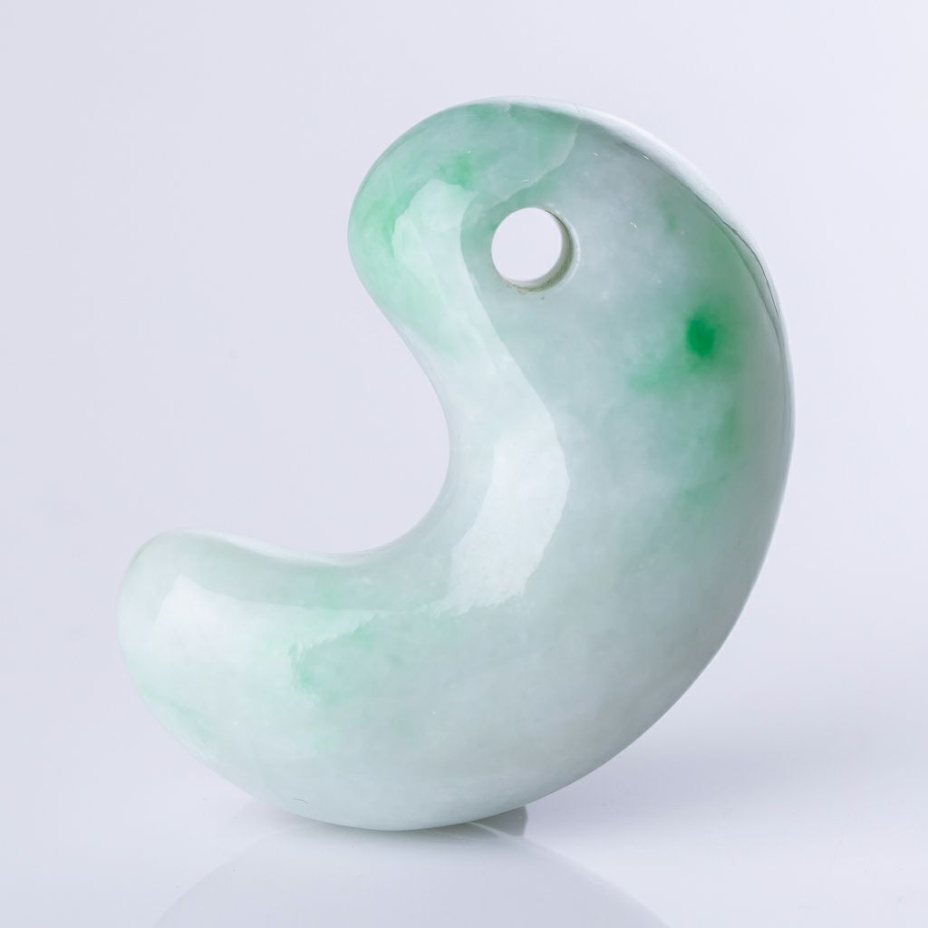 勾玉-翡翠勾玉｜《公式》糸魚川翡翠工房こたき