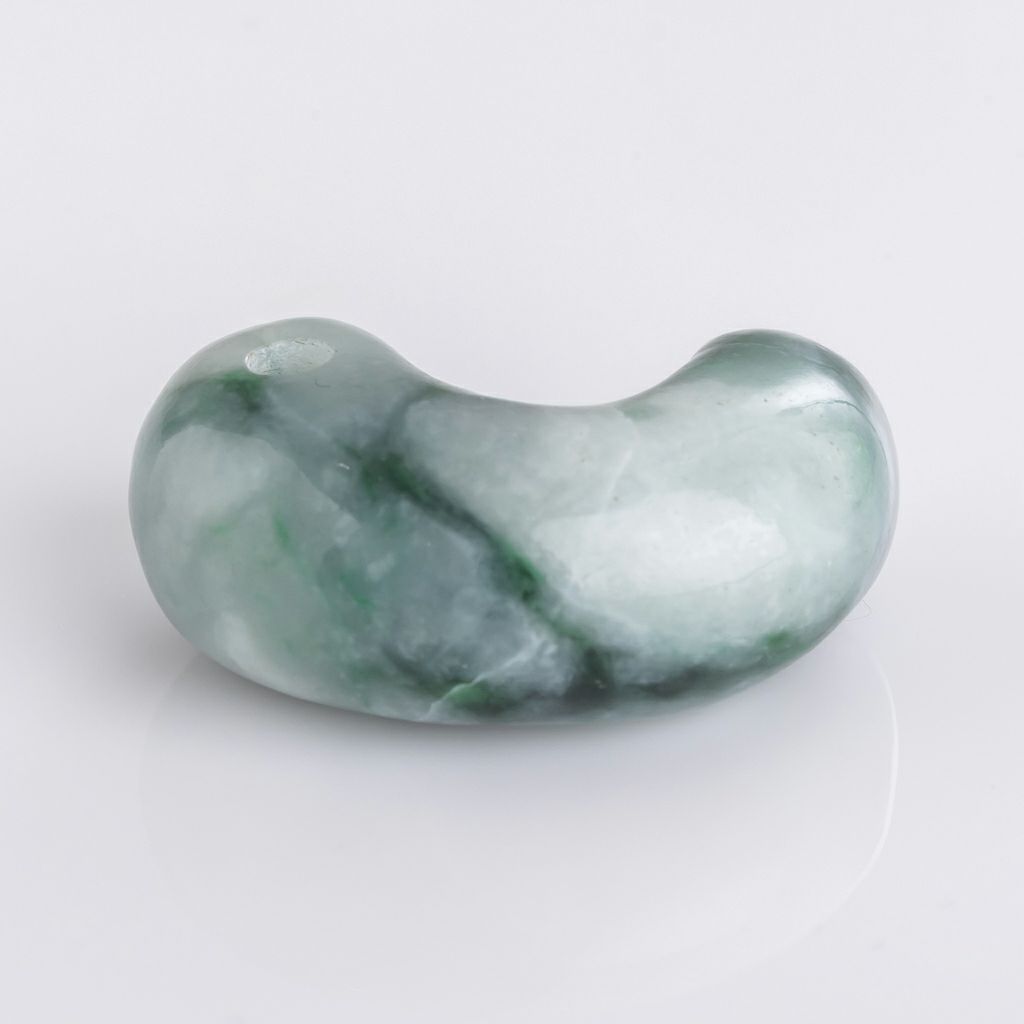 プレミアム・濃緑色・艶美麗】（プレミアム濃緑色ヒスイ）糸魚川天然