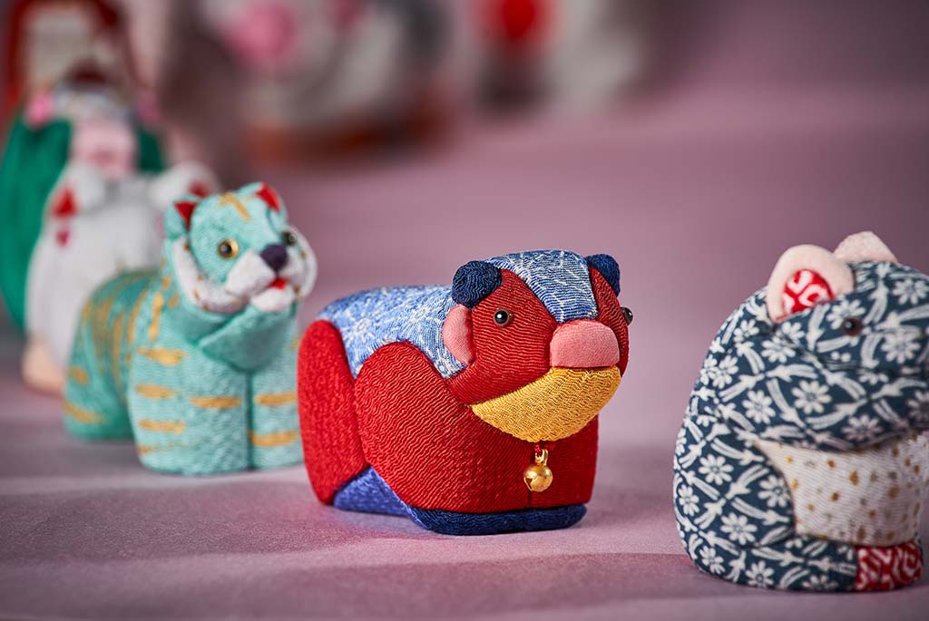 産地で選ぶ？素材で選ぶ？ 新年を一緒に迎える「丑モチーフの工芸品