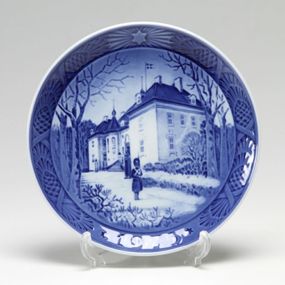 ロイヤルコペンハーゲン（Royal Copenhagen） イヤープレート 1945年