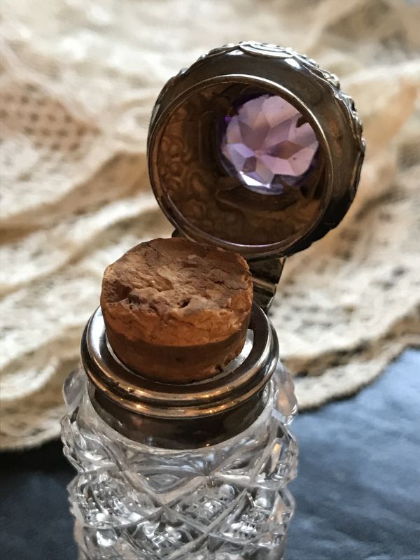 ガラス/シルバー 蓋つき香水瓶 brocante・ブロカント