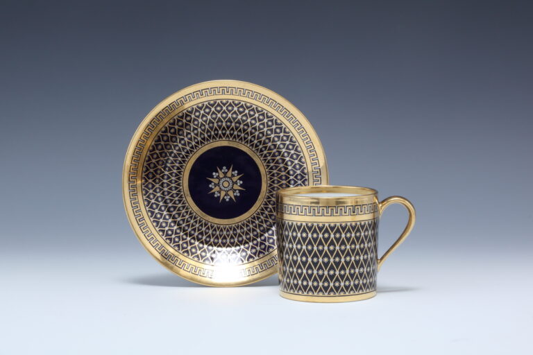 セーブル Sevres 1760 ブルーセレステ花絵小トレイ | 西洋骨董陶磁器