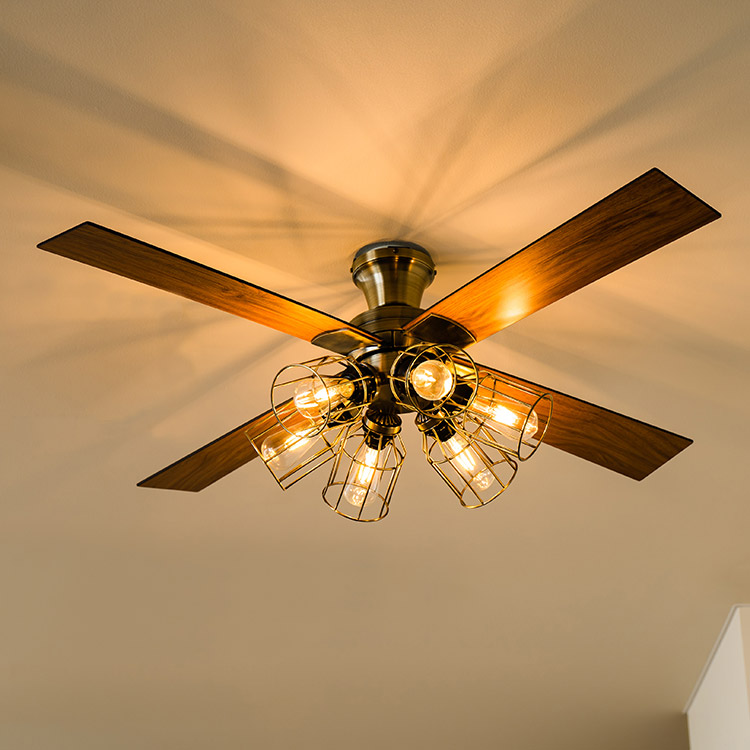 葉っぱ型シーリングファン LEDライト付き Amazon.co.jp : ZXhome