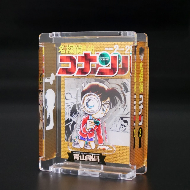 劇場版名探偵コナンのキャンバスアートとピンバッジコレクション