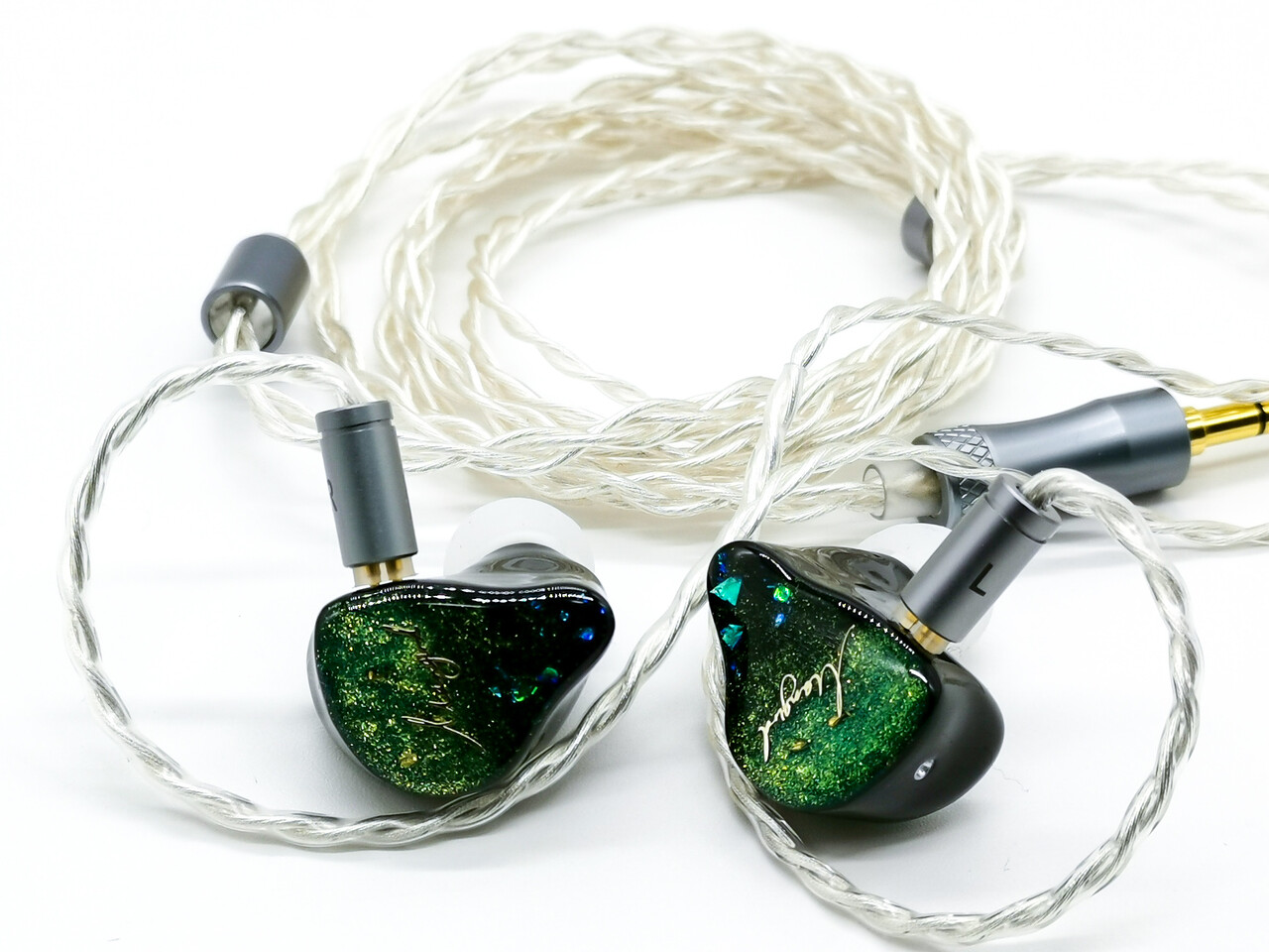 XENNS Mangird Top」 Knowles&Sonion製BAとベリリウムコートによる8BA+