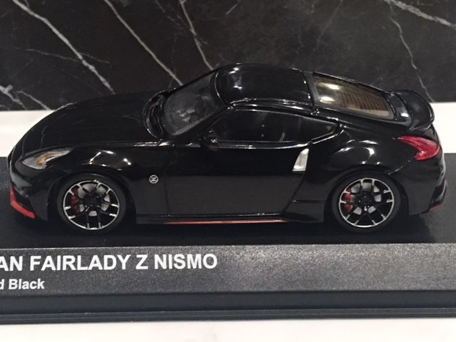 日産フェアレディZ 370Z NISMO GTSPIRITミニカー 1/18 黒GT-SPIRIT 1