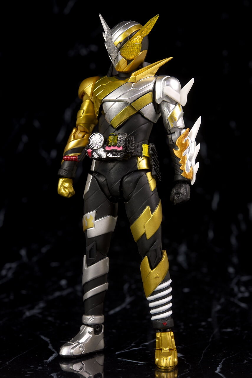 S.H.フィギュアーツ 仮面ライダービルド トライアルフォーム ラビット