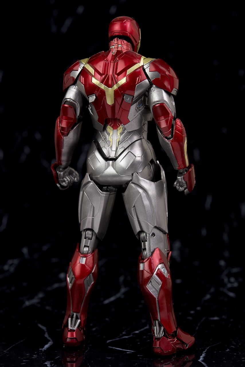 再販)ホットトイズ アイアンマン・マーク47 1/6 ムービー
