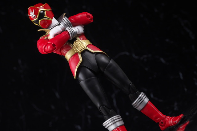 S.H.フィギュアーツ（真骨彫製法）ゴーカイレッド レビュー : はっちゃか