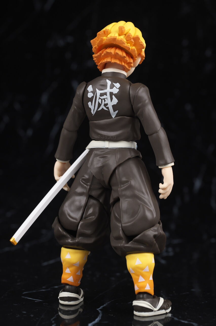 BUZZmod. 鬼滅の刃 我妻善逸 鬼滅の刃』我妻善逸のアクション